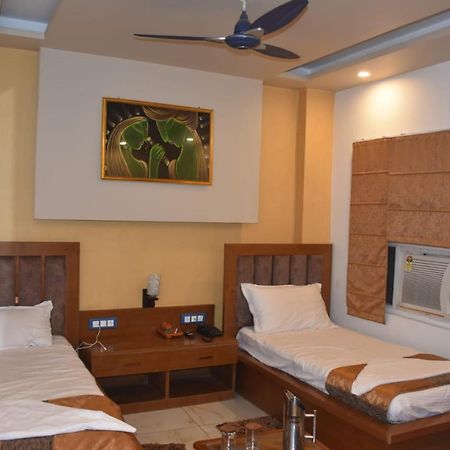 Hotel Prime Residency By Bookingcare Ballia Esterno foto