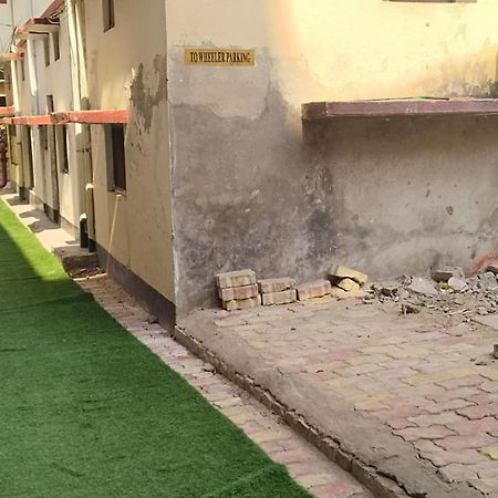 Hotel Prime Residency By Bookingcare Ballia Esterno foto